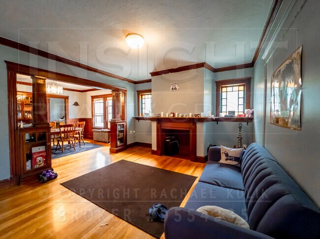 Foto del edificio - 62-64 W Walnut Park