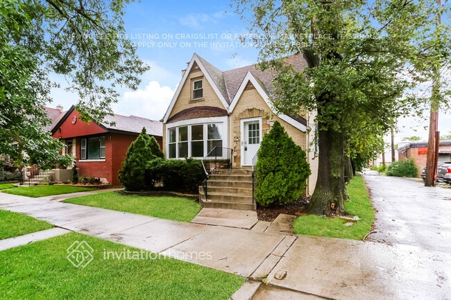 Building Photo - 9514 S Bell Ave