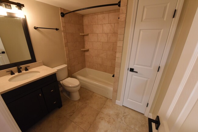 Building Photo - 57 Hanover Cir