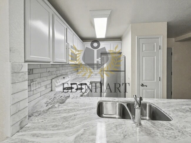 Foto del edificio - 2909 Huntington Blvd