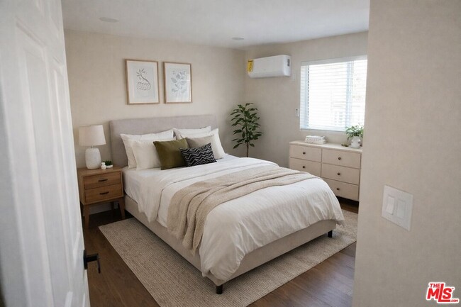 Building Photo - 4308-4304 Leimert Blvd