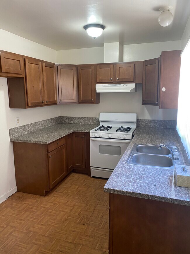 Foto del edificio - 334 W Milford St