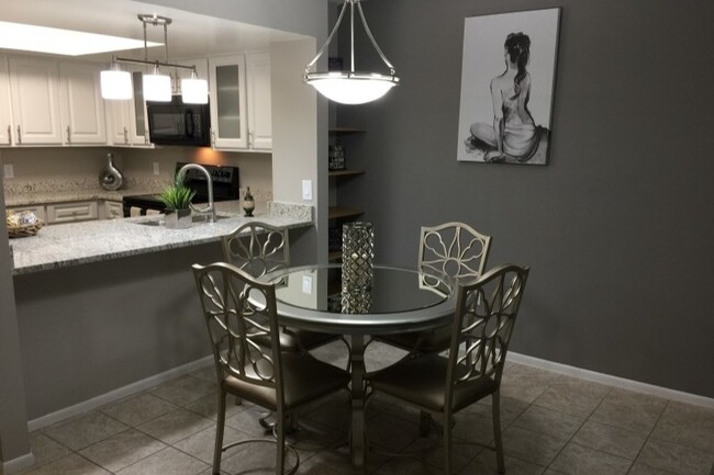 COMEDOR - Bridgewater Pointe Apartments