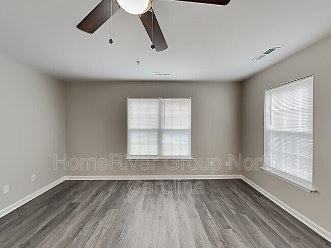 Foto del edificio - 4698 Byers Rd