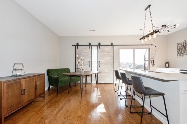 Foto del edificio - 6617 W 64th Pl