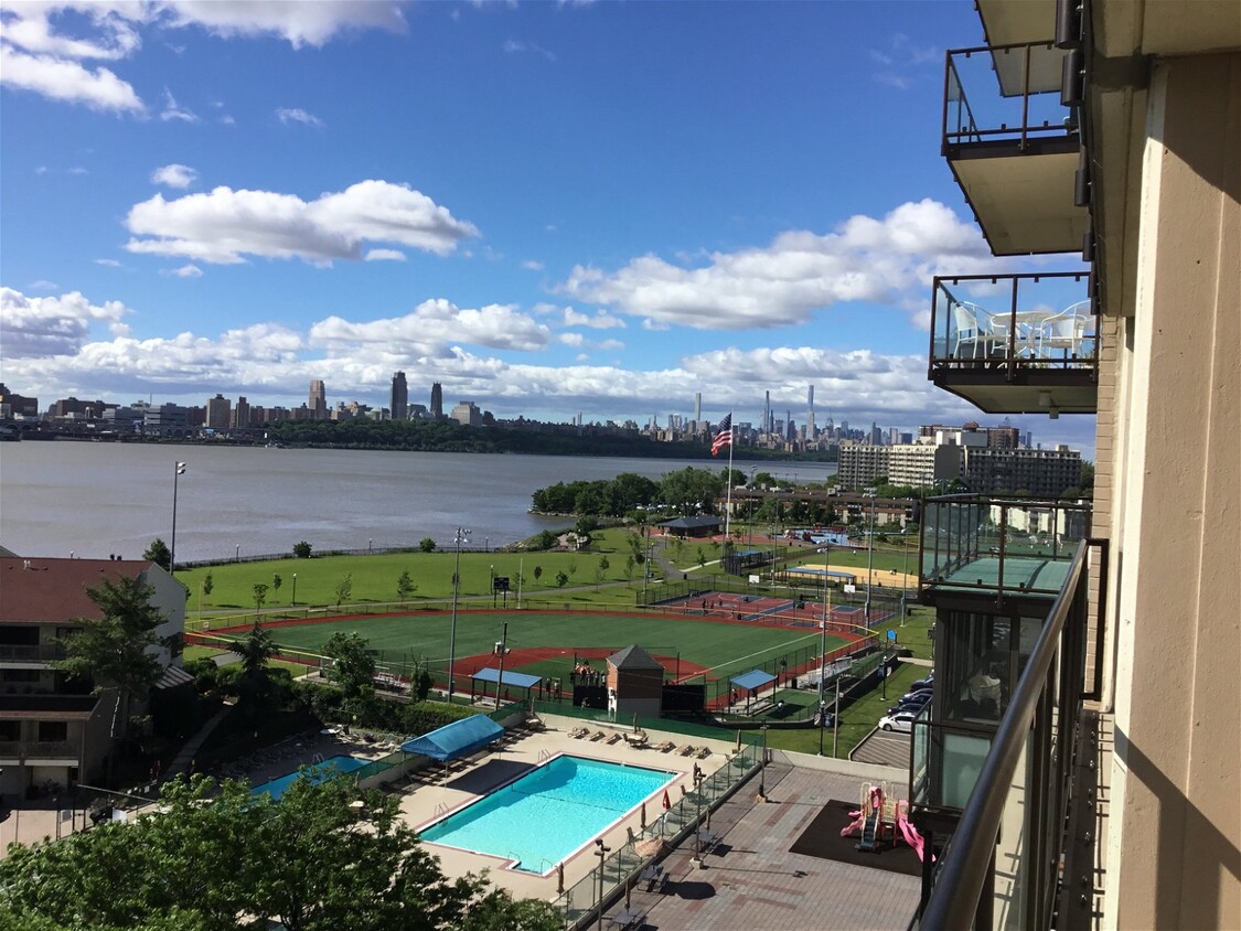 Primary Photo - 1203 River Road Apt #8F, Edgewater, NJ 070...