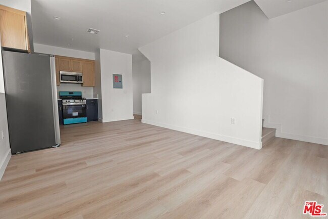 Foto del edificio - 1265 Browning Blvd