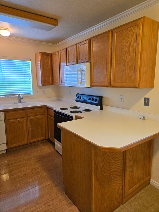 Foto del edificio - Beautiful Orem 2 bedroom condo