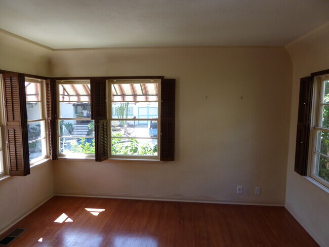 Building Photo - 1300 Cedaredge Ave