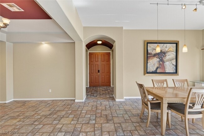 Building Photo - 3769 Erva St