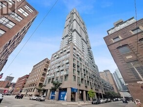 Building Photo - 30-34-2630 Nelson St