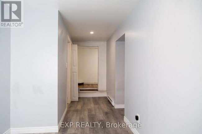 Building Photo - 104 South Street E
