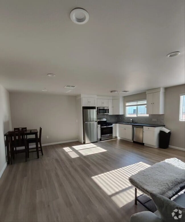 Building Photo - 3702 S Island Way