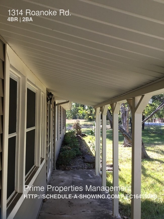 Foto del edificio - 1314 Roanoke Rd