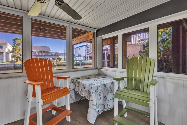 Building Photo - Furnished 2 bedroom / 2 bath home in Bayou...
