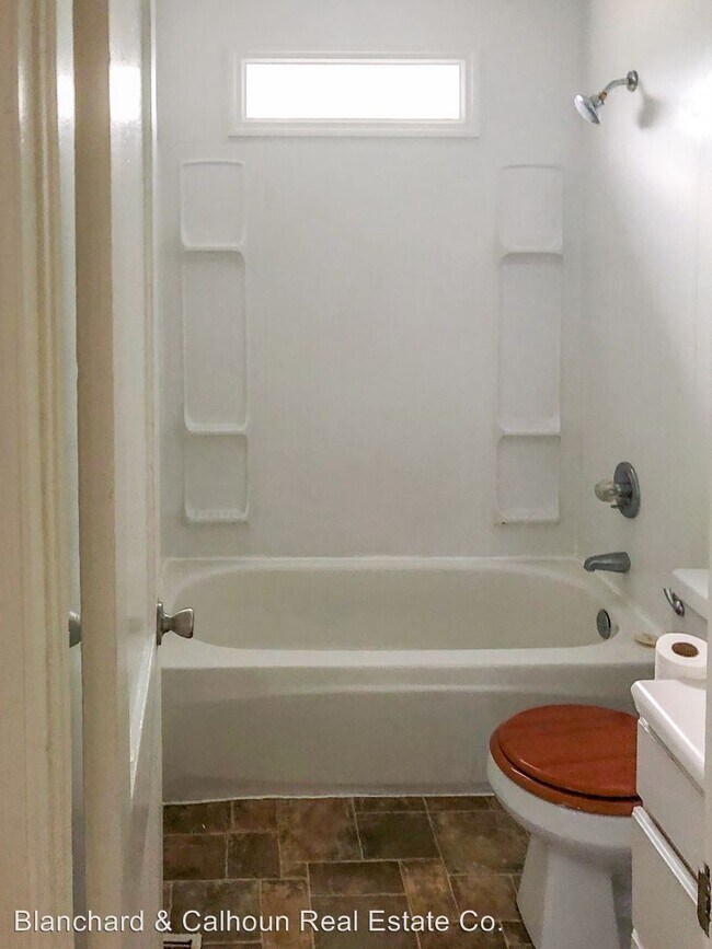 Building Photo - 2 br, 1 bath House - 105 Elizabeth Avenue