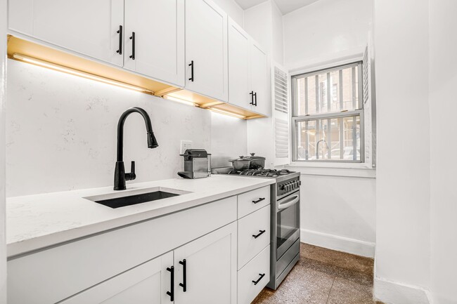 Photo - 137 E 28th St Apartment