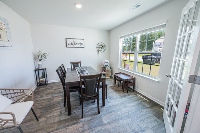 Building Photo - 4013 Calabash Ct