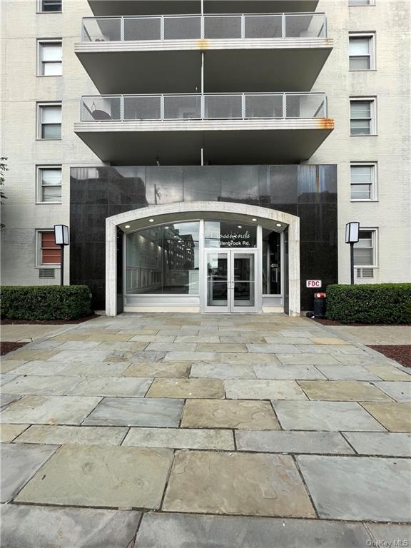 30 Glenbrook Rd Unit 6C, Stamford, CT 06902 Condo for Rent in