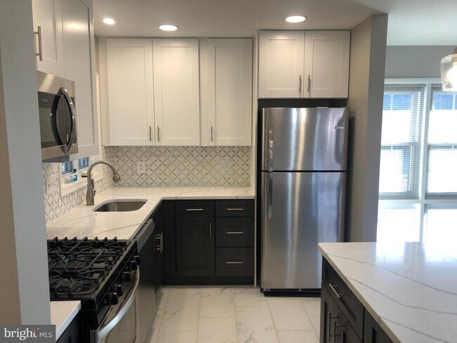 Foto del edificio - 7402 Leesville Blvd