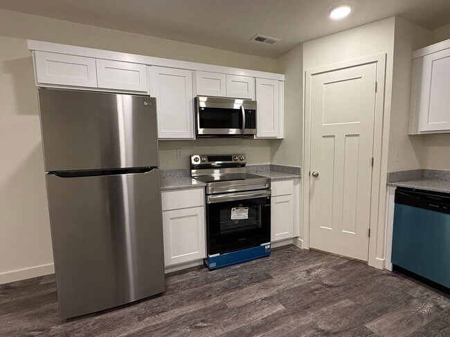 Foto del edificio - FEBRUARY FREE. UPGRADED PACKAGE Brand New ...