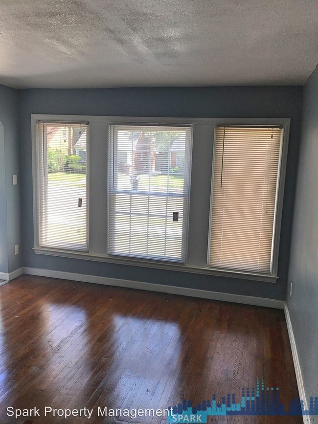 Foto del edificio - 3 br, 1.5 bath House - 19197 Hubbell St
