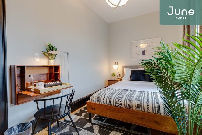 Foto del edificio - Queen room in 4-bed/1.5-bath Home
