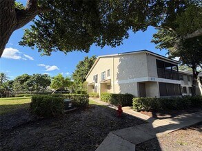 Building Photo - 709 Gardens Dr