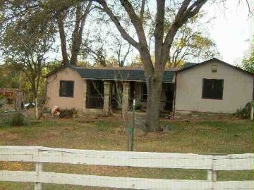 Building Photo - Oak Hill Acres