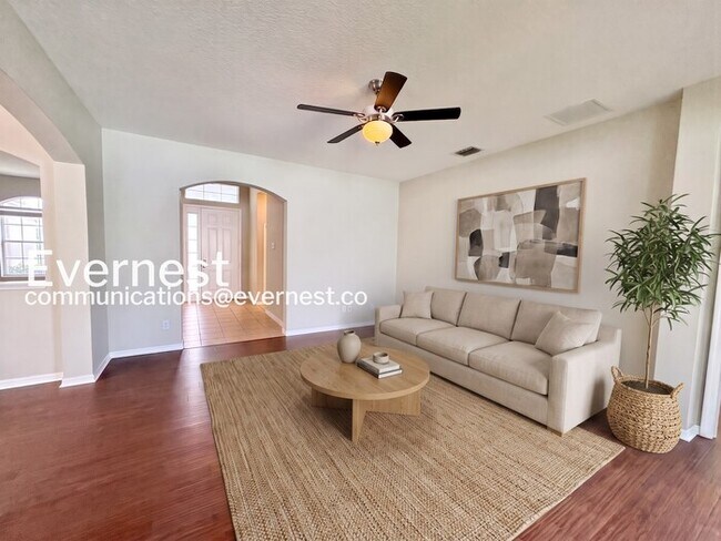 Foto del edificio - Limited Time Special Offer / 3 Bed, 2 Bath Home with Garage / Pet-Friendly / Vouchers Accepted / ...
