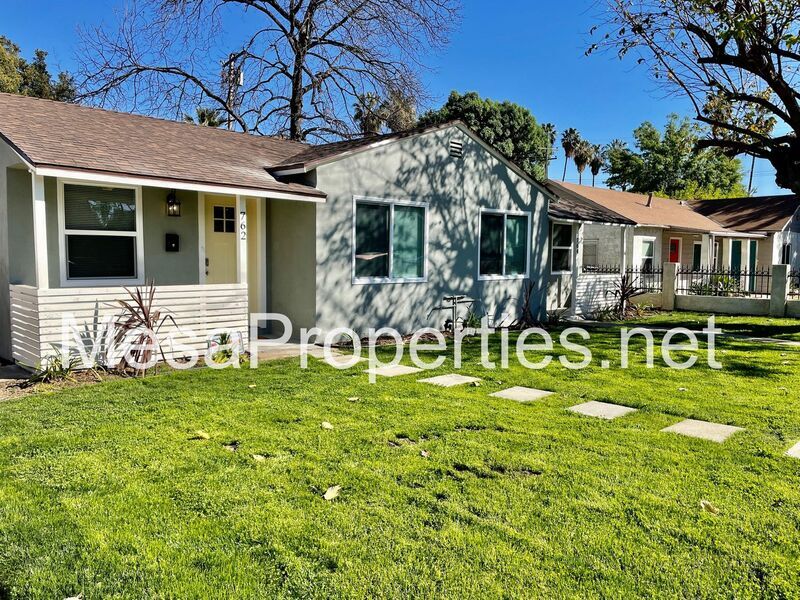 Primary Photo - 762 S Currier St