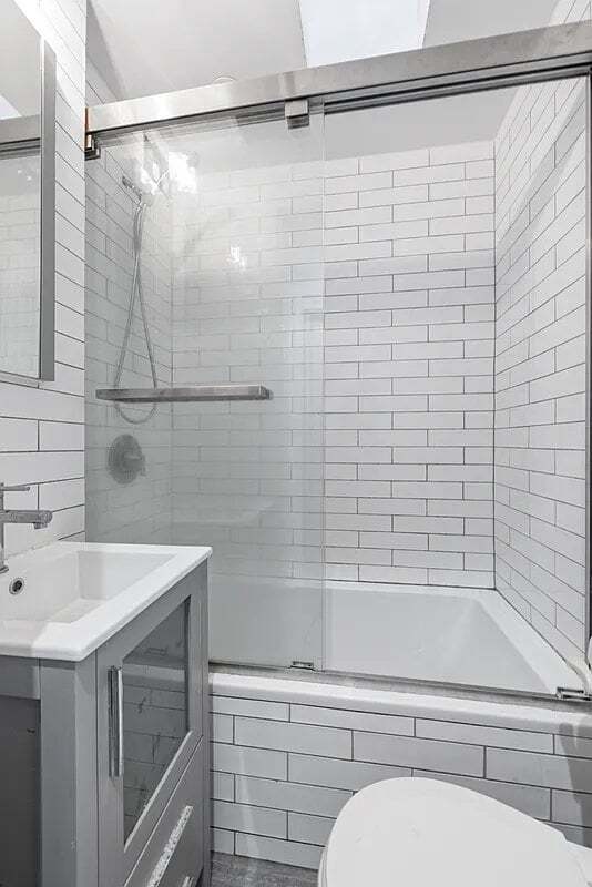 Foto del edificio - 120 E 4th St