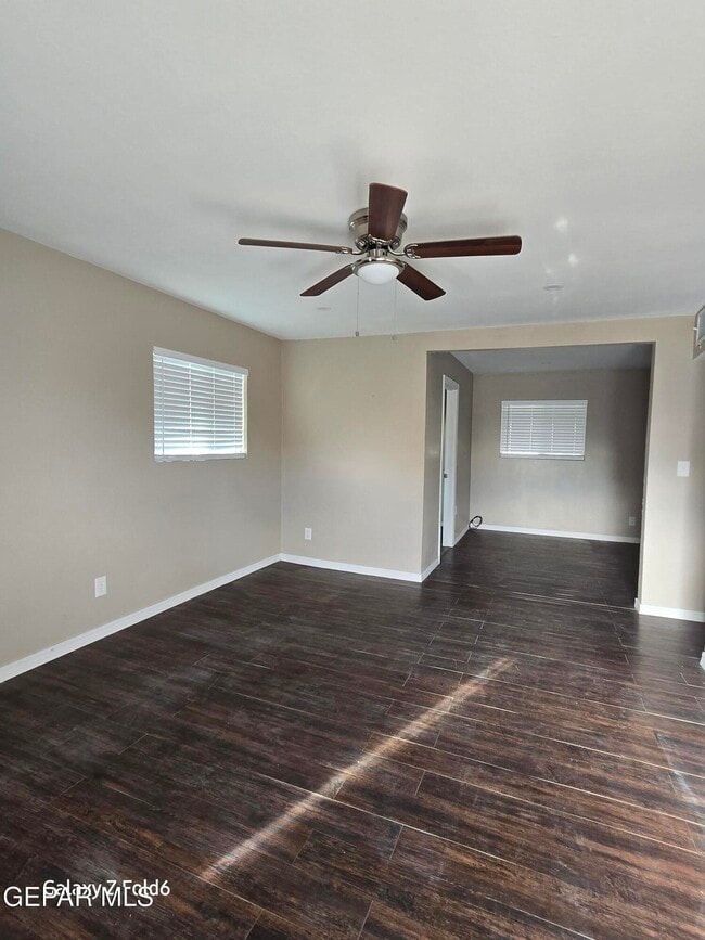 Building Photo - 8051 Algerita Ct