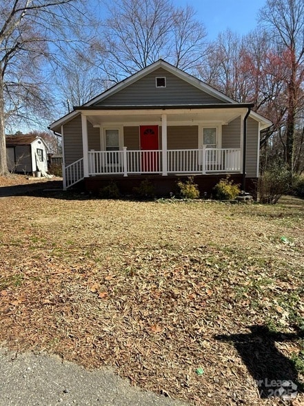 Building Photo - 1108 Moss Ave