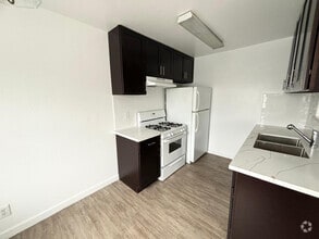 Building Photo - 530 N Ardmore Ave