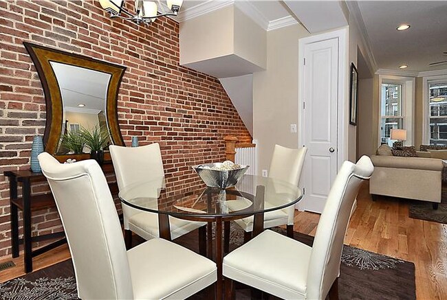 Foto del edificio - 21 Rhode Island Ave NW