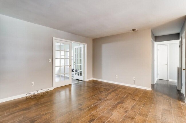 Foto del edificio - 140 Lablanc Way NW