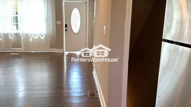 Building Photo - 1568 Cottage Ln