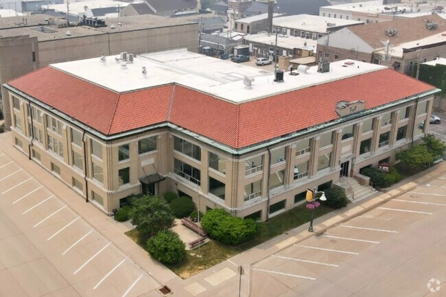 Building Photo - Iowa Mutual Lofts