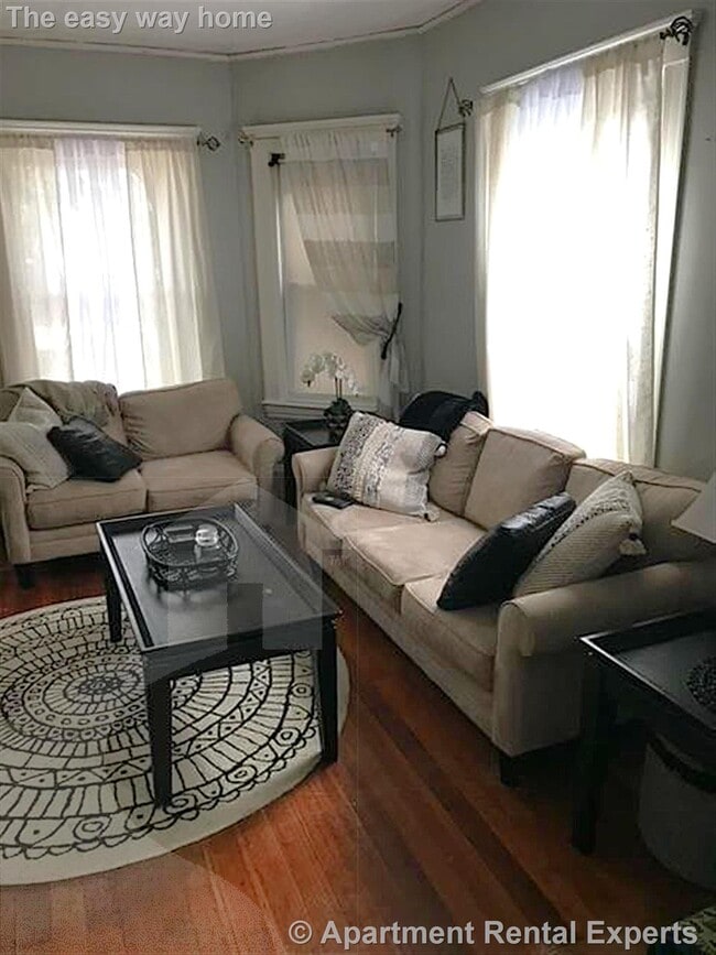 Photo - 156 Middlesex Ave Apartment