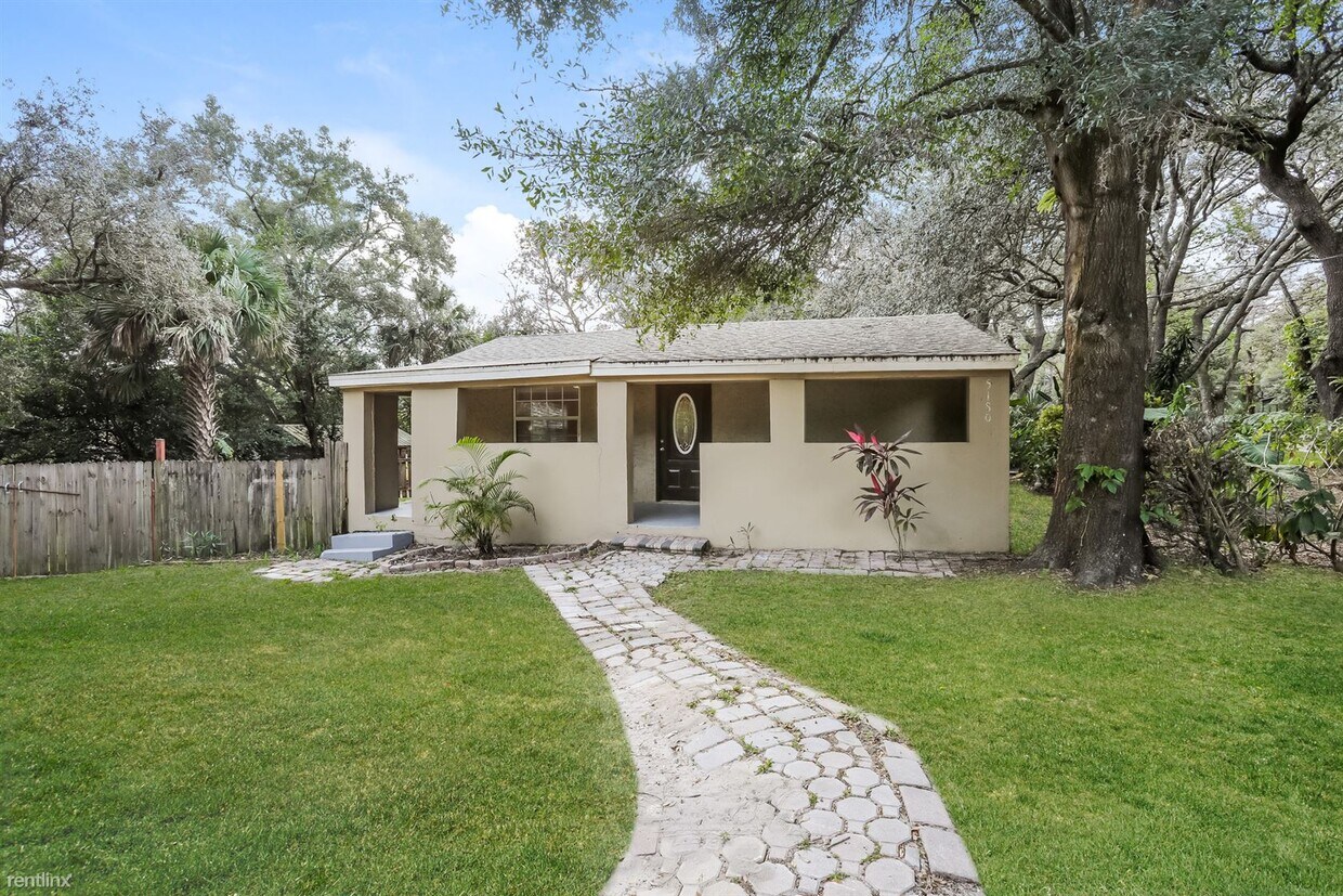 3 br, 2 bath House 5180 LAKE NINA DR House Rental in Lockhart, FL