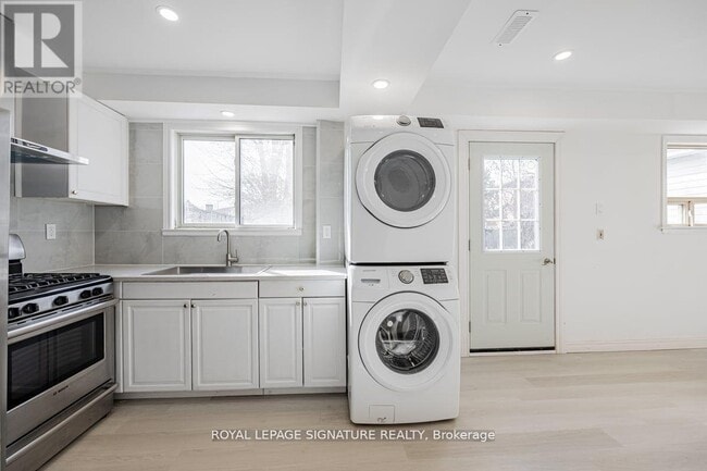 Photo du bâtiment - 54 Tuscarora Dr