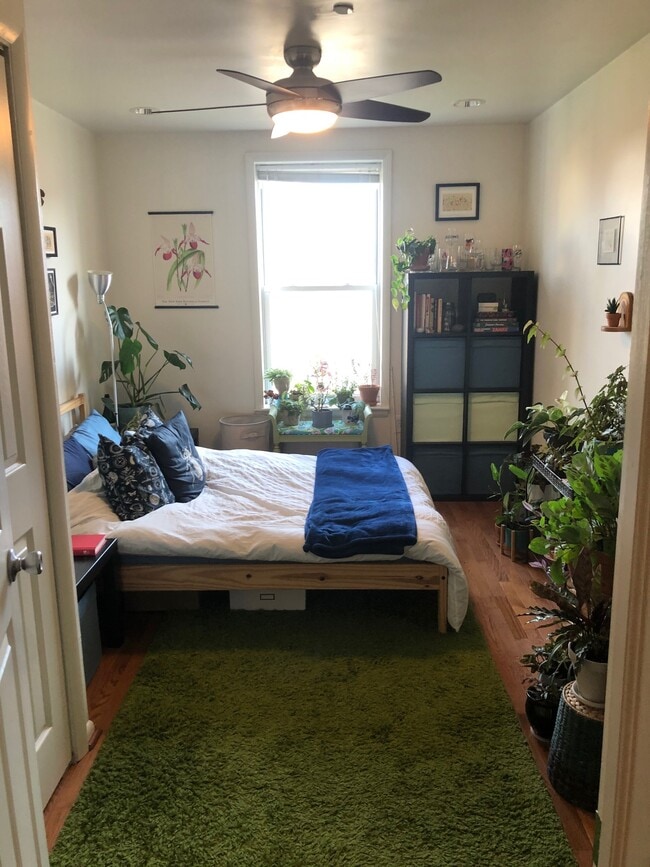Bedroom 1 - 1513 Fairmount ave