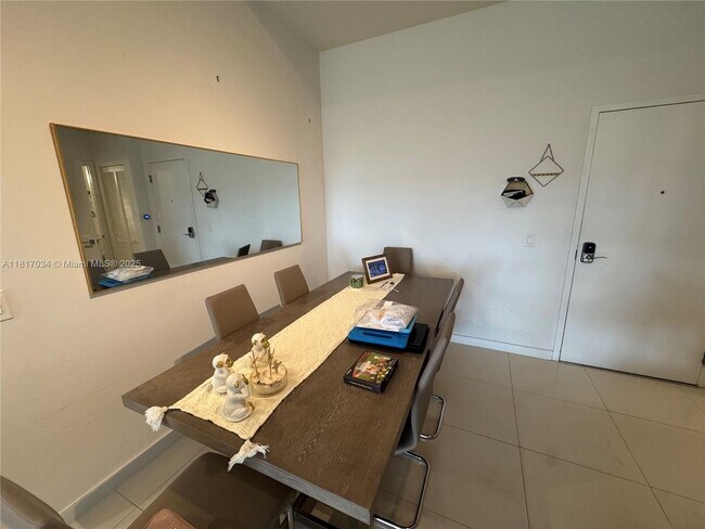 Foto del edificio - 7825 NW 107th Ave