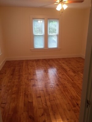 Foto del edificio - 13 Capron St