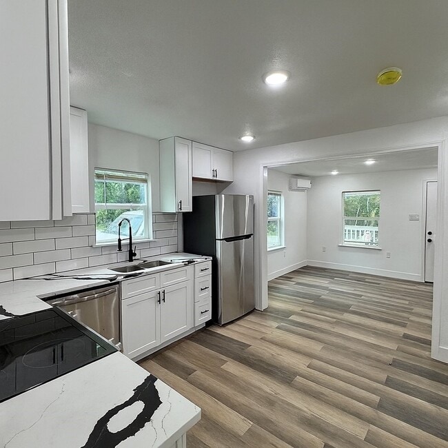 Foto del edificio - 1704 Dalhart St