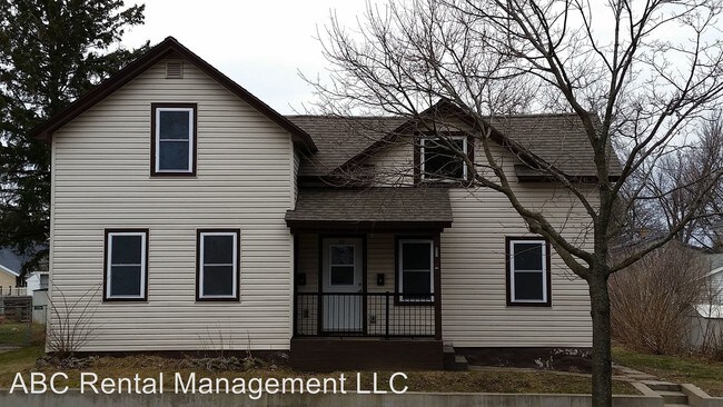 Foto del edificio - 2 br, 1 bath Apartment - 621 Lincoln Ave