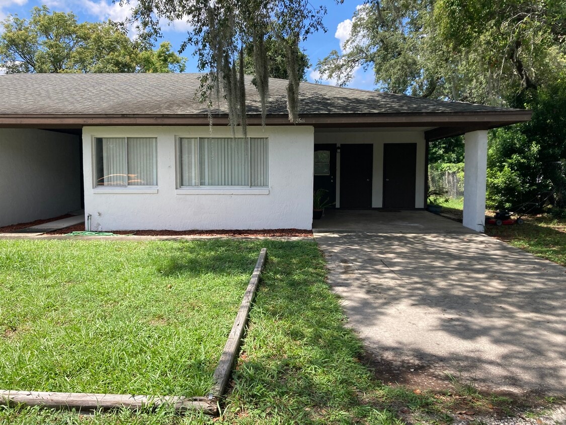 2611 Holly Rd, Winter Park, FL 32792 Townhome Rentals in Winter Park