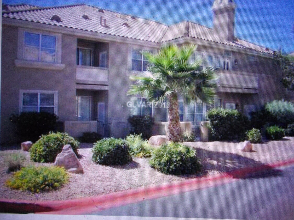 Primary Photo - 5125 W Reno Ave