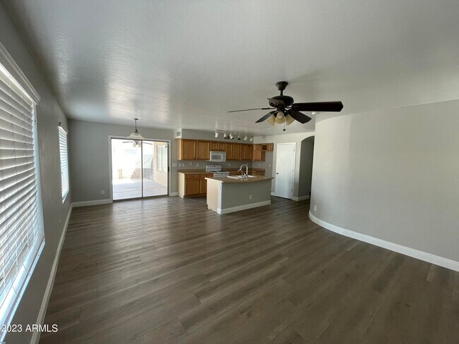 Building Photo - 2440 W Silver Streak Way